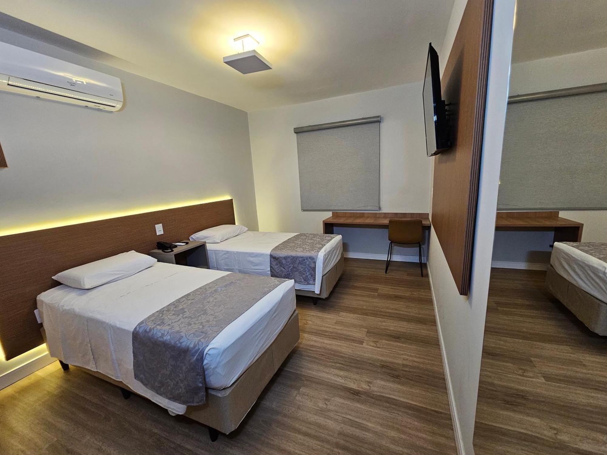 Optimum Plaza Hotel Monte Alto Exterior foto